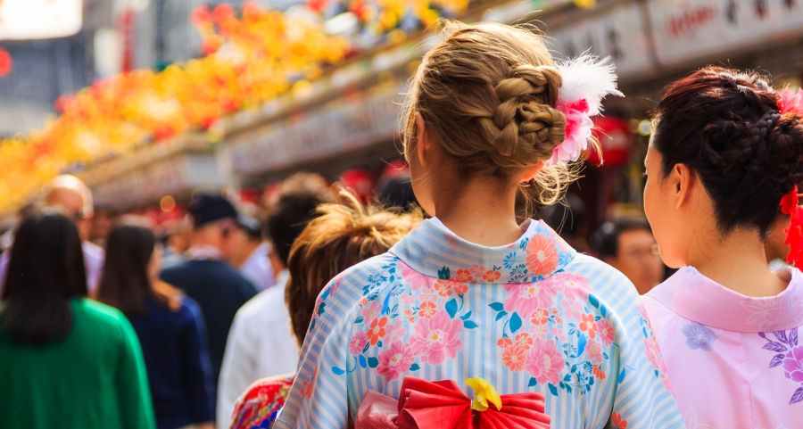 International tourism up 5% in first half of 2025 despite global challenges - TRAVELINDEX